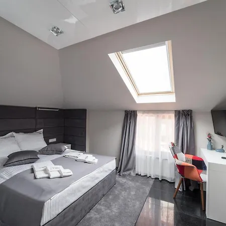 Πανσιόν Boutique 7th Sense