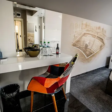 Boutique 7th Sense Πανσιόν 4*