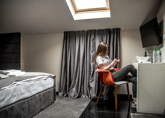 Boutique 7th Sense 招待所 4*